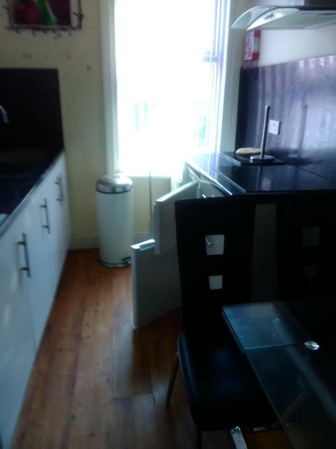 K.K'S North Station Self Catering Holiday Apartments Μπλάκπουλ Εξωτερικό φωτογραφία